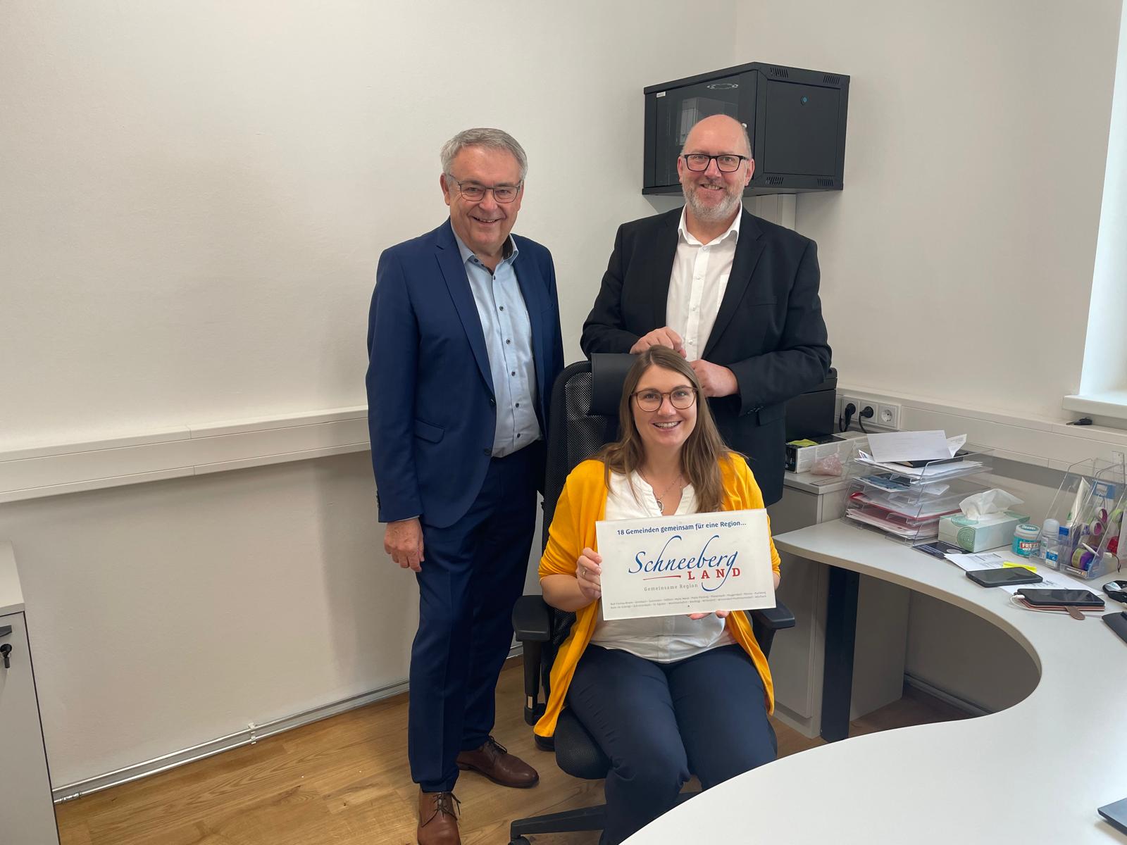 neues büro kr schneebergland